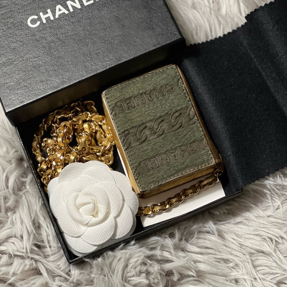 Chanel mini sling/body accessories